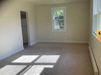 3rd image of 20512 Southlawn Ave