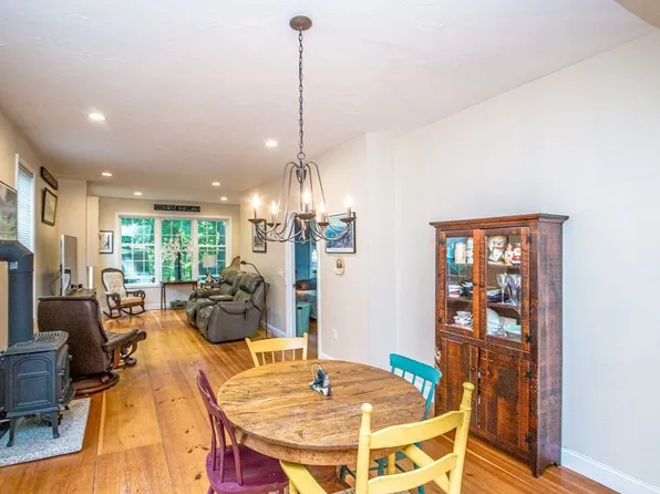 126 Washington Street, Conway, NH 03818