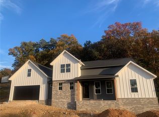 2380 N Marks Mill Ln, Fayetteville, AR 72703