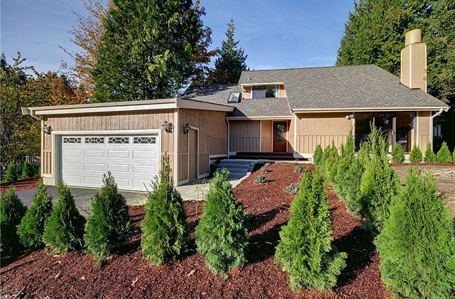 1st image of 412 16th Ln