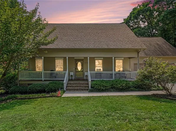433 Northampton Dr, Asheboro, NC 27205