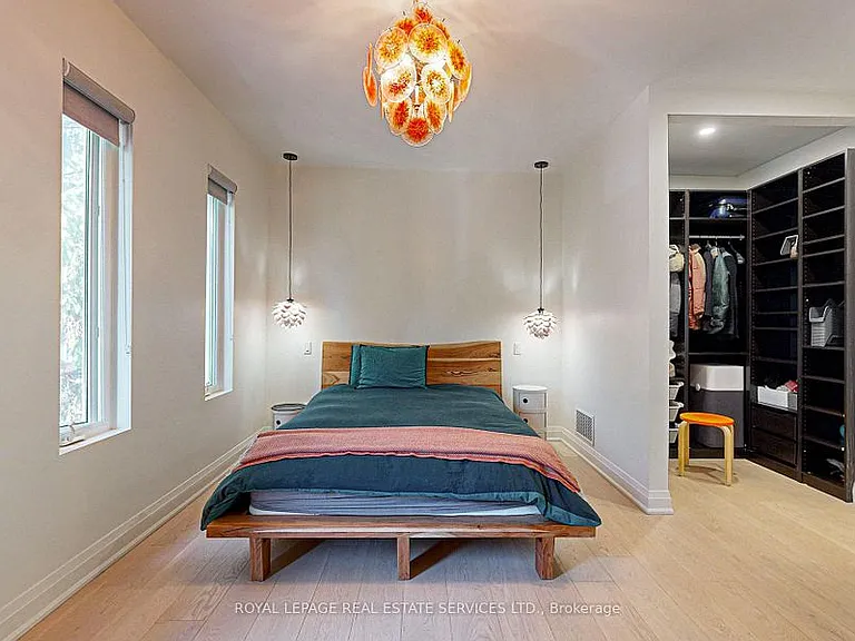 81 Major St #1 — Photo 25