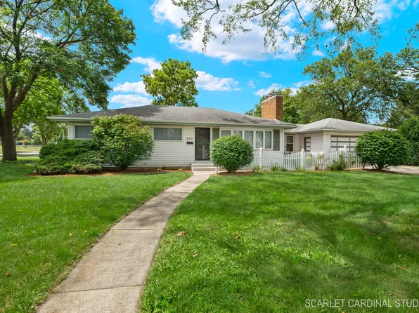 220 S President St, Wheaton, IL 60187