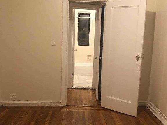 3rd image of 1466 Beach Ave APT 24