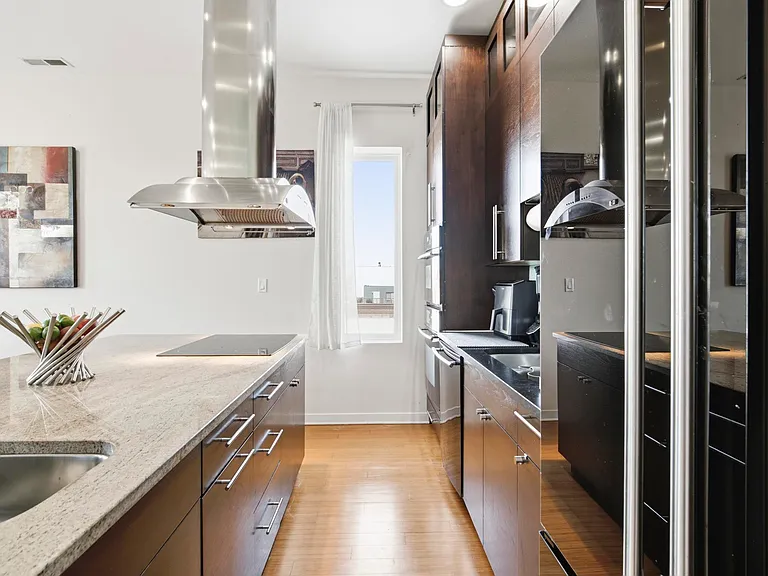 2642 W Chicago Ave #4 — Photo 9