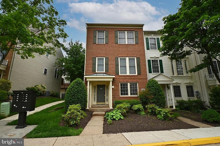 1st image of 12433 Cedar Lakes Dr