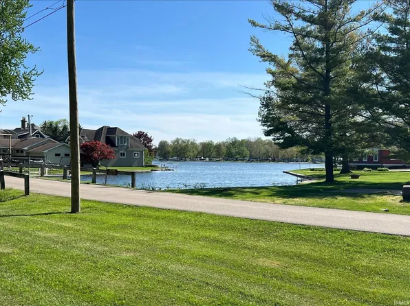 Ems T34d1 Ln, Leesburg, IN 46538