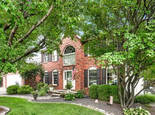 3 Red Stone Ct, Bloomington, IL 61704