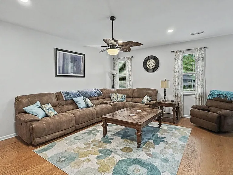 9406 Night Harbor Dr — Photo 6
