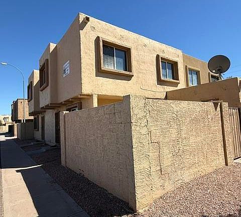 2nd image of 4411 E PUEBLO Avenue