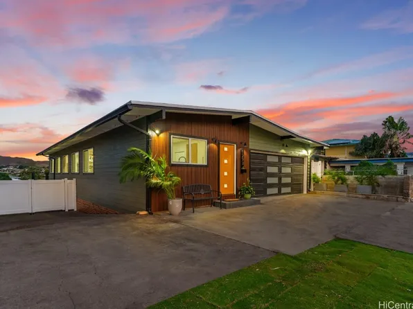 1293 Akamai St, Kailua, HI 96734