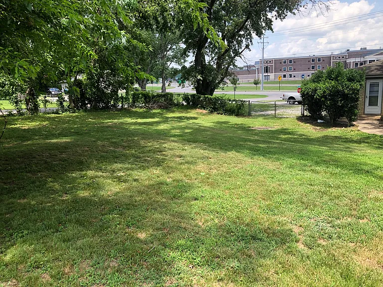 340 Williamsburg Rd — Photo 11