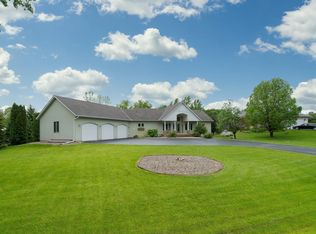 1101 Clifford Dr, Kasota, MN 56050