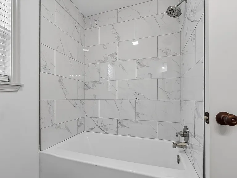 3409 NW 56th St — Photo 18
