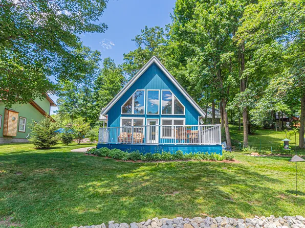 9632 W School Section Lake Dr, Mecosta, MI 49332