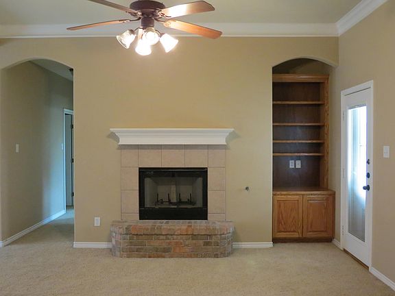 3rd image of 3802 Dresden Ln
