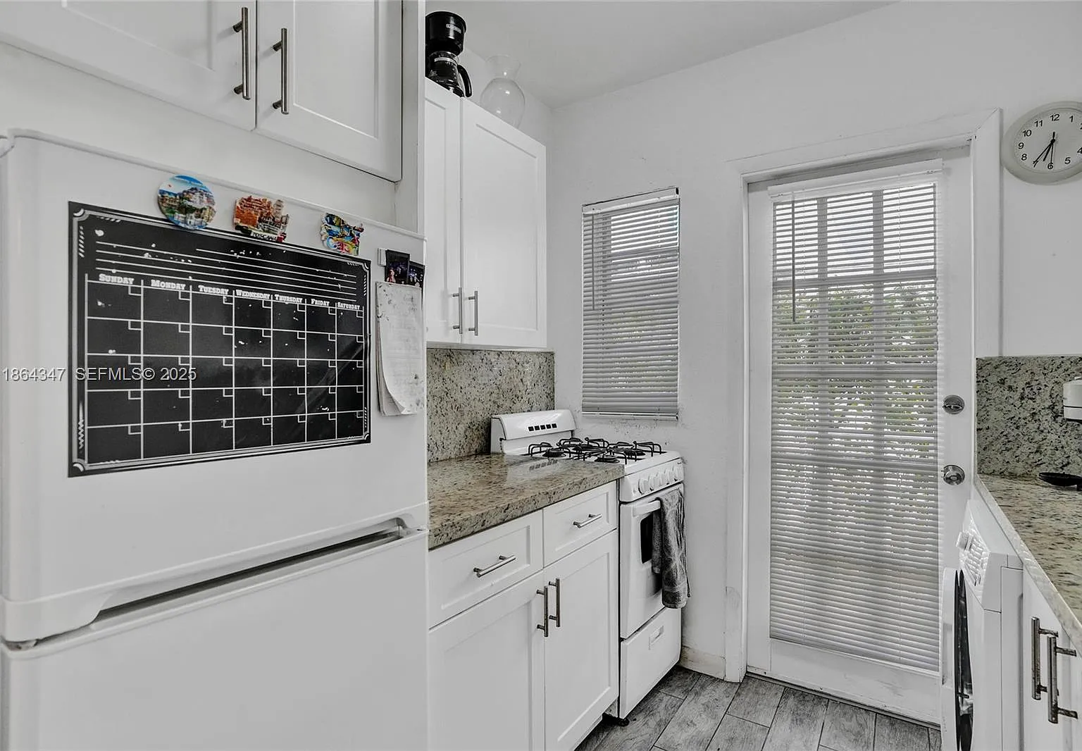 Studio, 420 sqft, $1,800 — Photo 4
