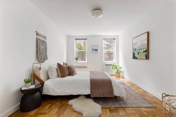 Sold by Compass | media 6