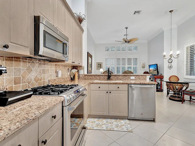 10732 Grande Blvd — Photo 7