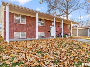 1644 W Adams St, Springfield, IL 62704