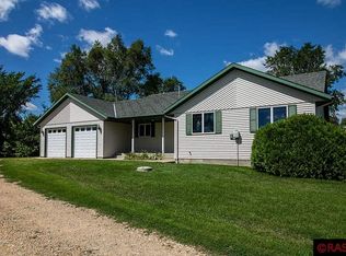 61136 230th St, Madison Lake, MN 56063