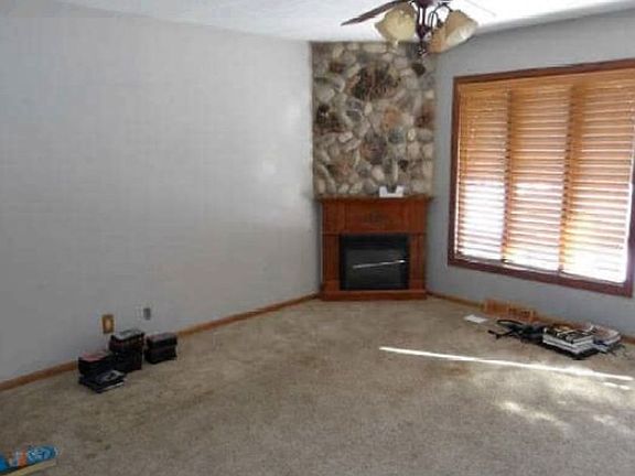 Additional Living Room