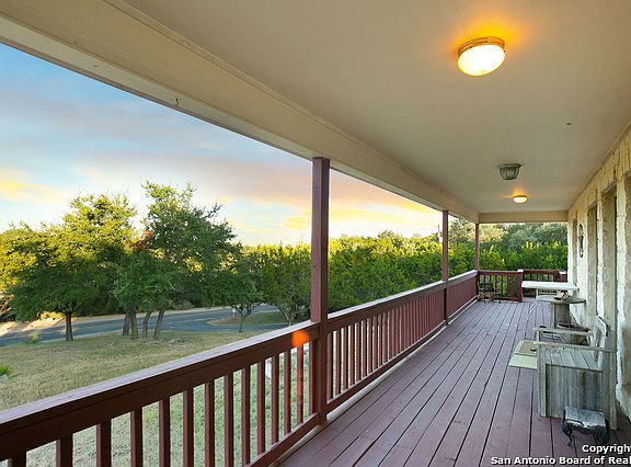 4th image of 31721 Bulverde Hills Dr