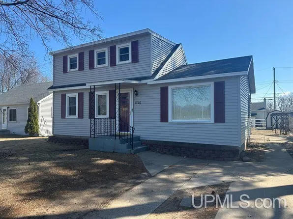 1326 N 23rd St, Escanaba, MI 49829