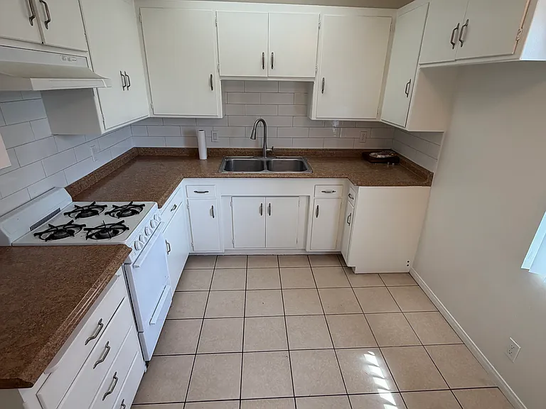 2741 Piedmont Ave #9 — Photo 19