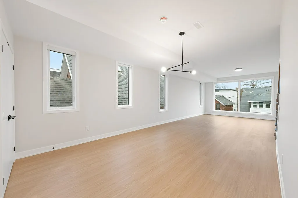 49 Grosvenor — Photo 4