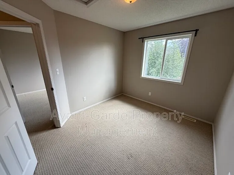57 Vaughn Ave — Photo 16