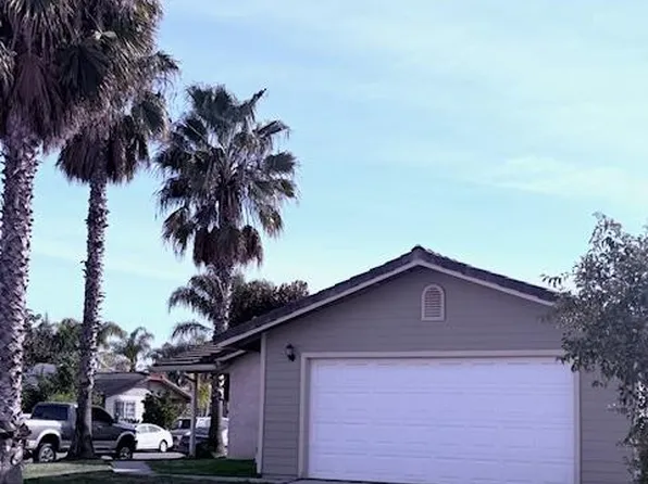 817 Zelkova Ln, Livingston, CA 95334