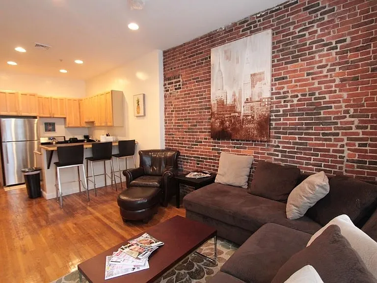 49 Temple Pl #3F — Photo 3