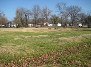 908 E Park Rich Hl, Rich Hill, MO 64779