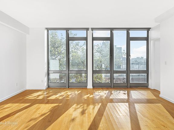 2nd image of 82 Irving Pl APT 5D
