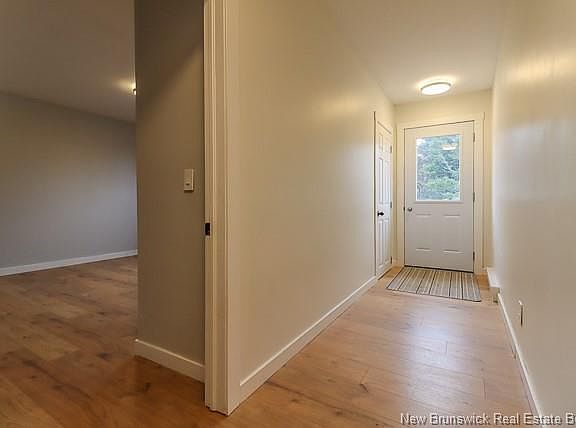 3rd image of 15 Rose Point Ln
