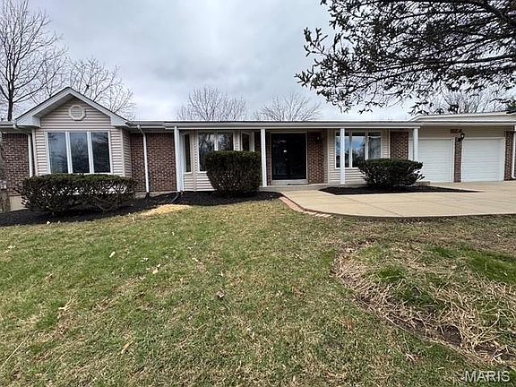 3rd image of 924 Fernview Dr