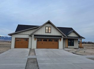 109 Crispin St, Manhattan, MT 59741