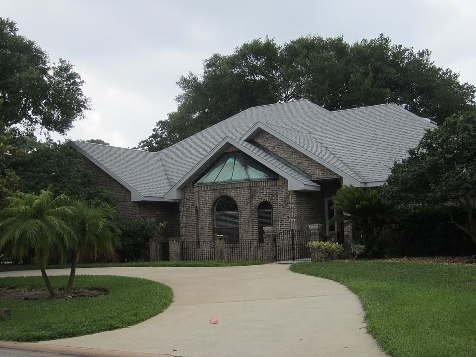 1st image of 2 Willow Ct