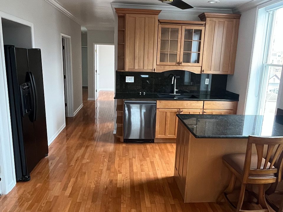 1st image of 3201-03 S Racine Ave #3203-3F