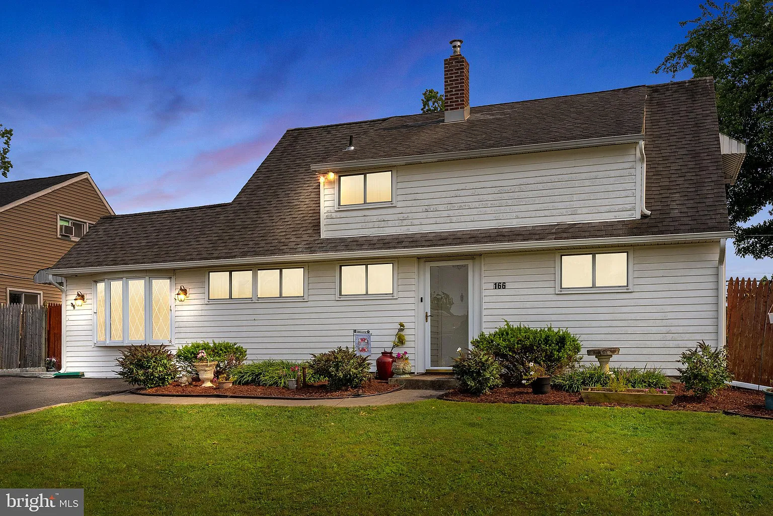 166 Idlewild Rd photo 1
