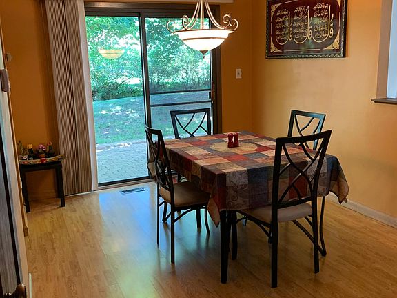 4th image of 257 Tamarack Dr