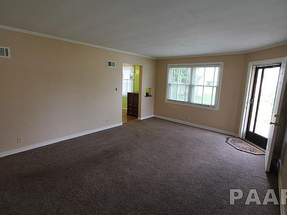 4th image of 1809 N Gentry Ln