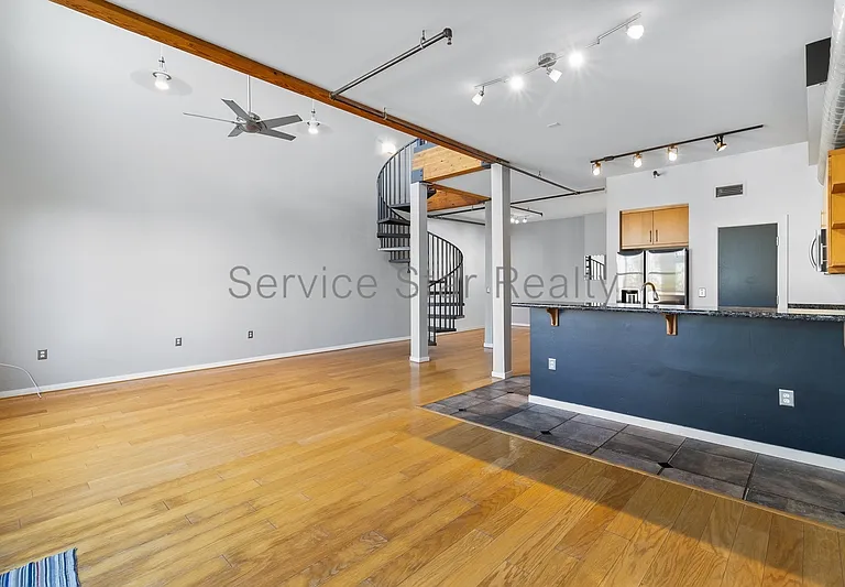 1326 N Central Ave #211 — Photo 5