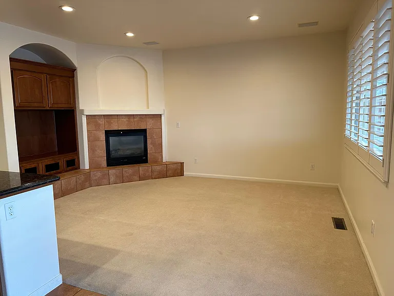 2365 Anqua Dr — Photo 10