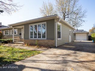 250 N Wesley Dr, Addison, IL 60101