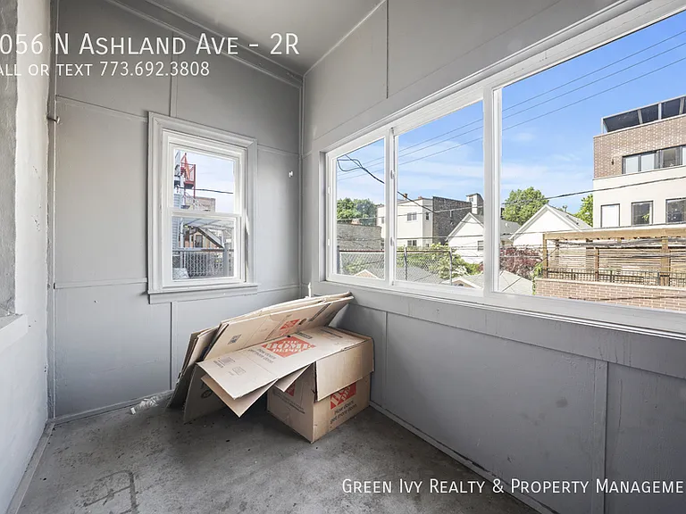1056 N Ashland Ave #2R — Photo 14