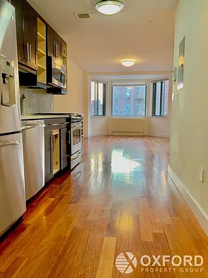 Rented by Oxford Property Group | media 30