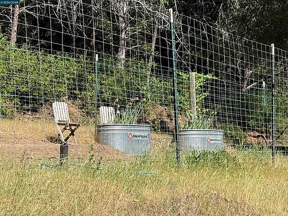 5th image of 5680 Dry Creek Rd