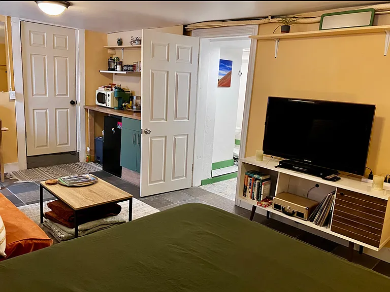 2801 N Franklin St — Photo 22